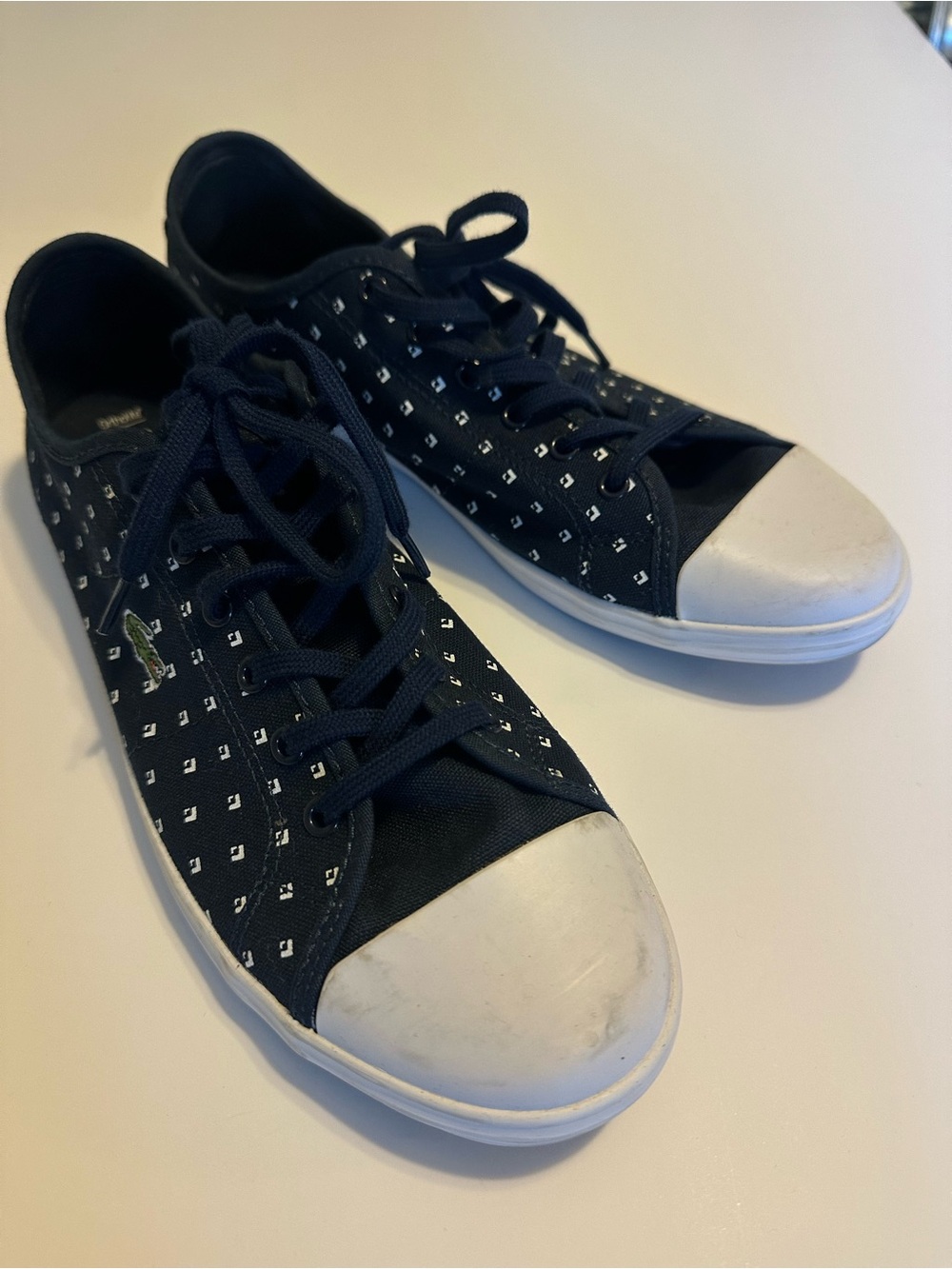 Lacoste Women’s Ziane Navy Patterned Lace-Up Canvas Sneakers sz 9.5